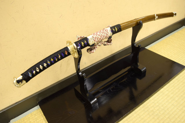 楽天市場】武田信玄太刀拵え 来國長 -模造刀仕様- [ らいくになが 美術