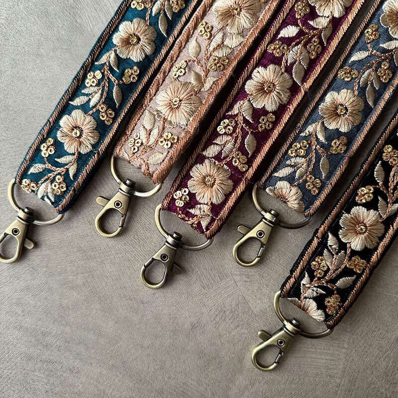 楽天市場】◇インド刺繍リボンストラップ定番(4900)【メール便3個まで