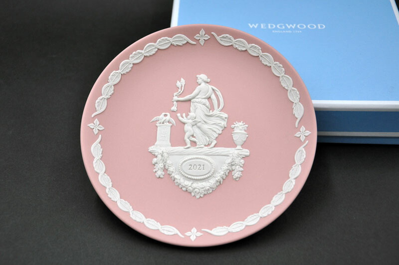 楽天市場】ウェッジウッド(WEDGWOOD)イヤープレート2021[スタンド(皿