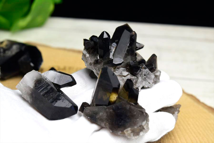 楽天市場】黒水晶 スモーキークォーツ ミニクラスター原石 □アメリカ