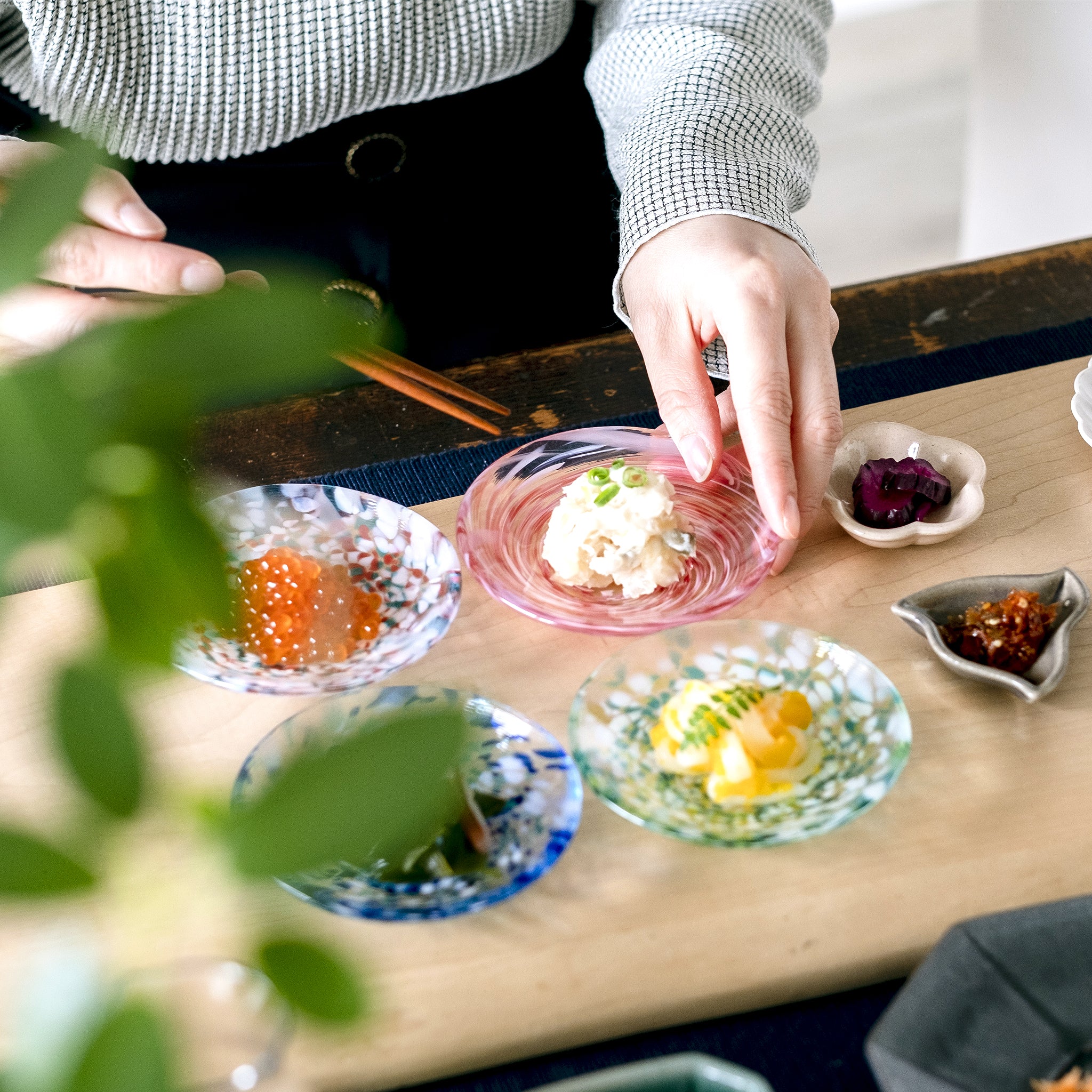津軽びいどろ 豆皿ギフト 色色豆皿セット (彩あわせ) | プレゼントに