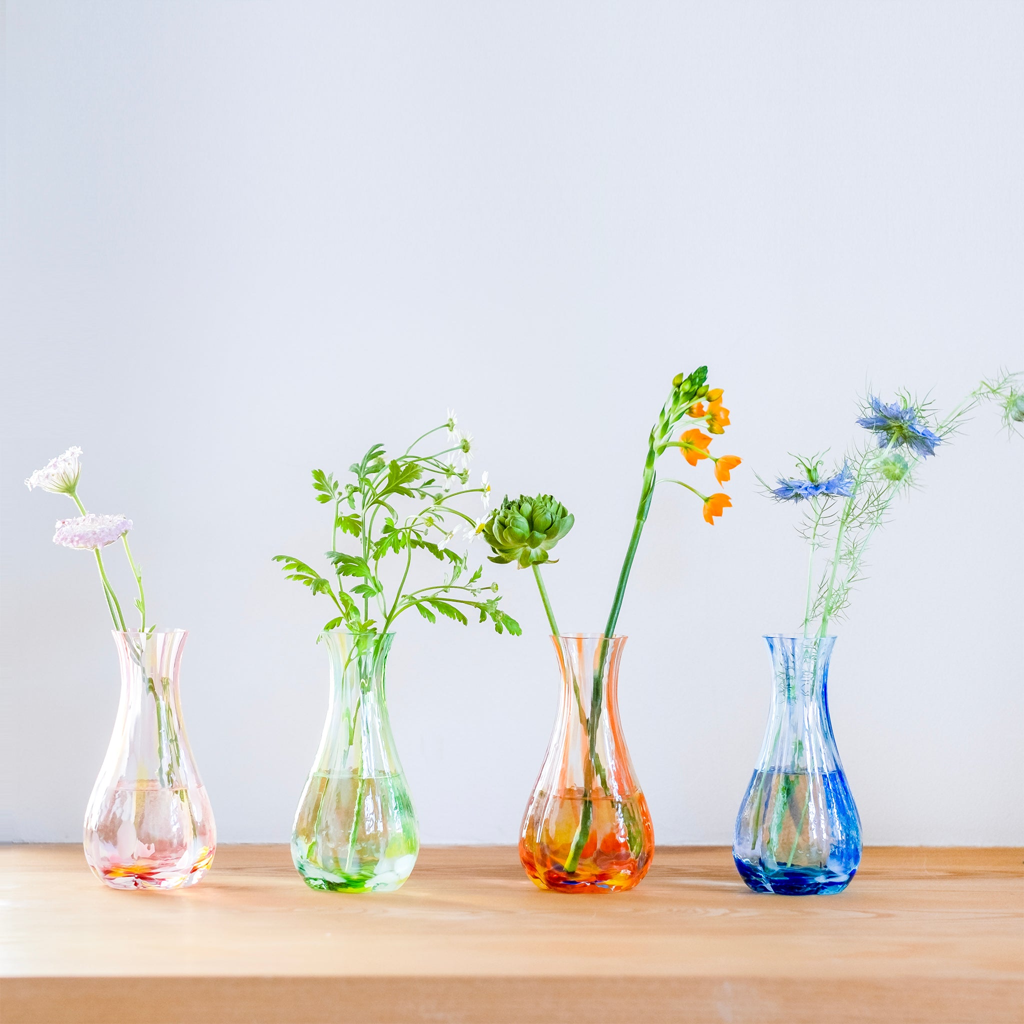 津軽びいどろ 花ひかり シーブルー | おしゃれな花瓶 かわいいフラワー