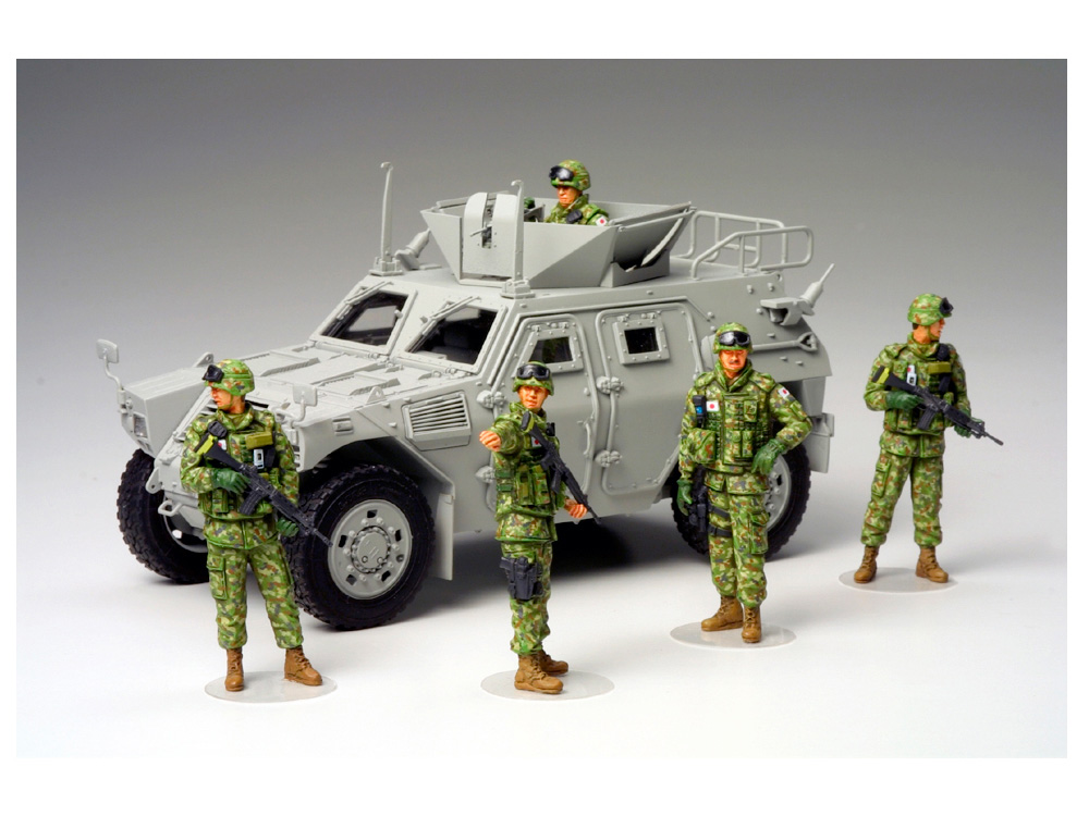 35276 1/35 MM 陸上自衛隊 イラク派遣隊員セット【35276:4950344996483