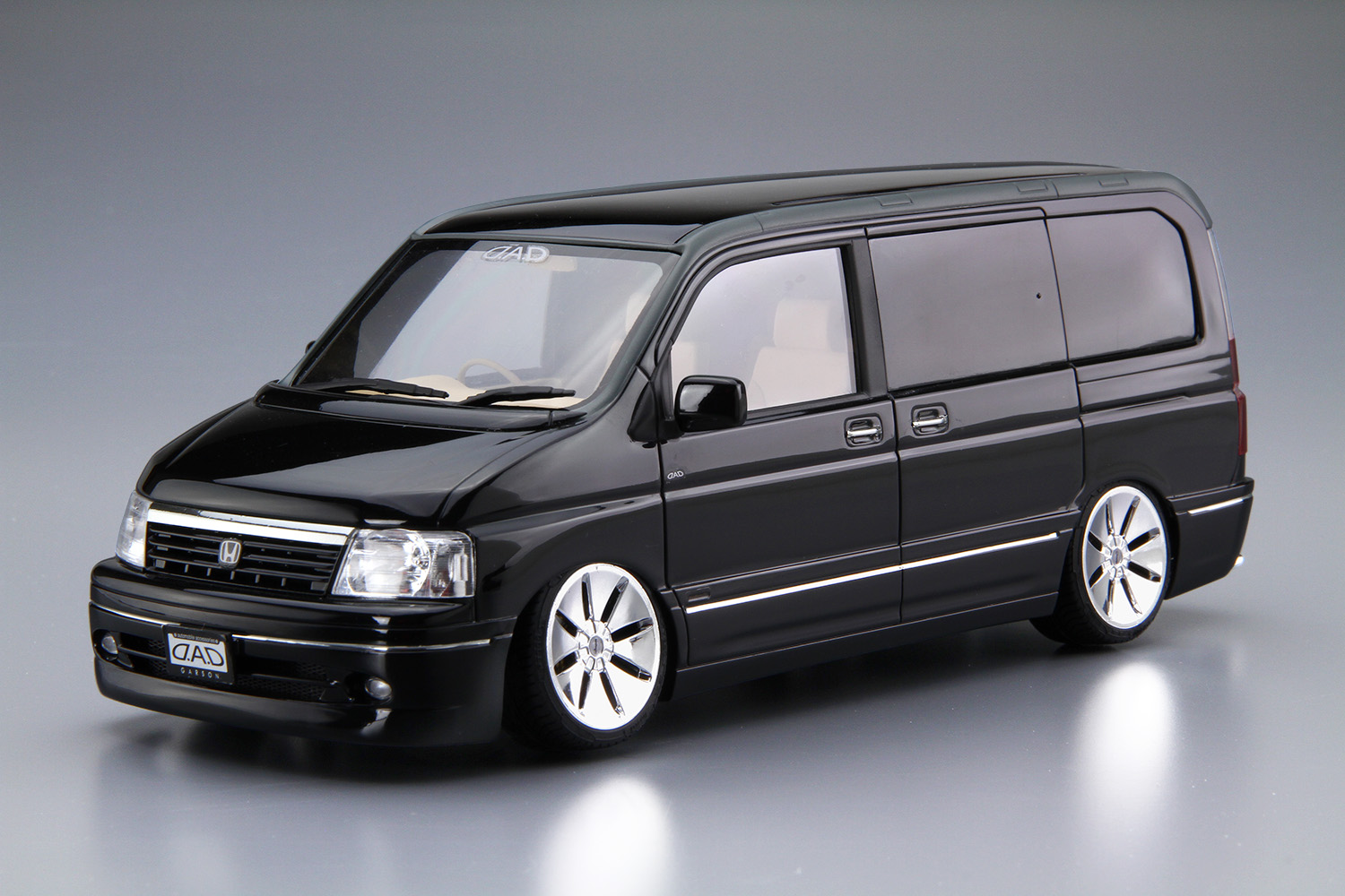 1/24 D.A.D RF3 ステップワゴン '01（ホンダ）【4905083066706】｜青島