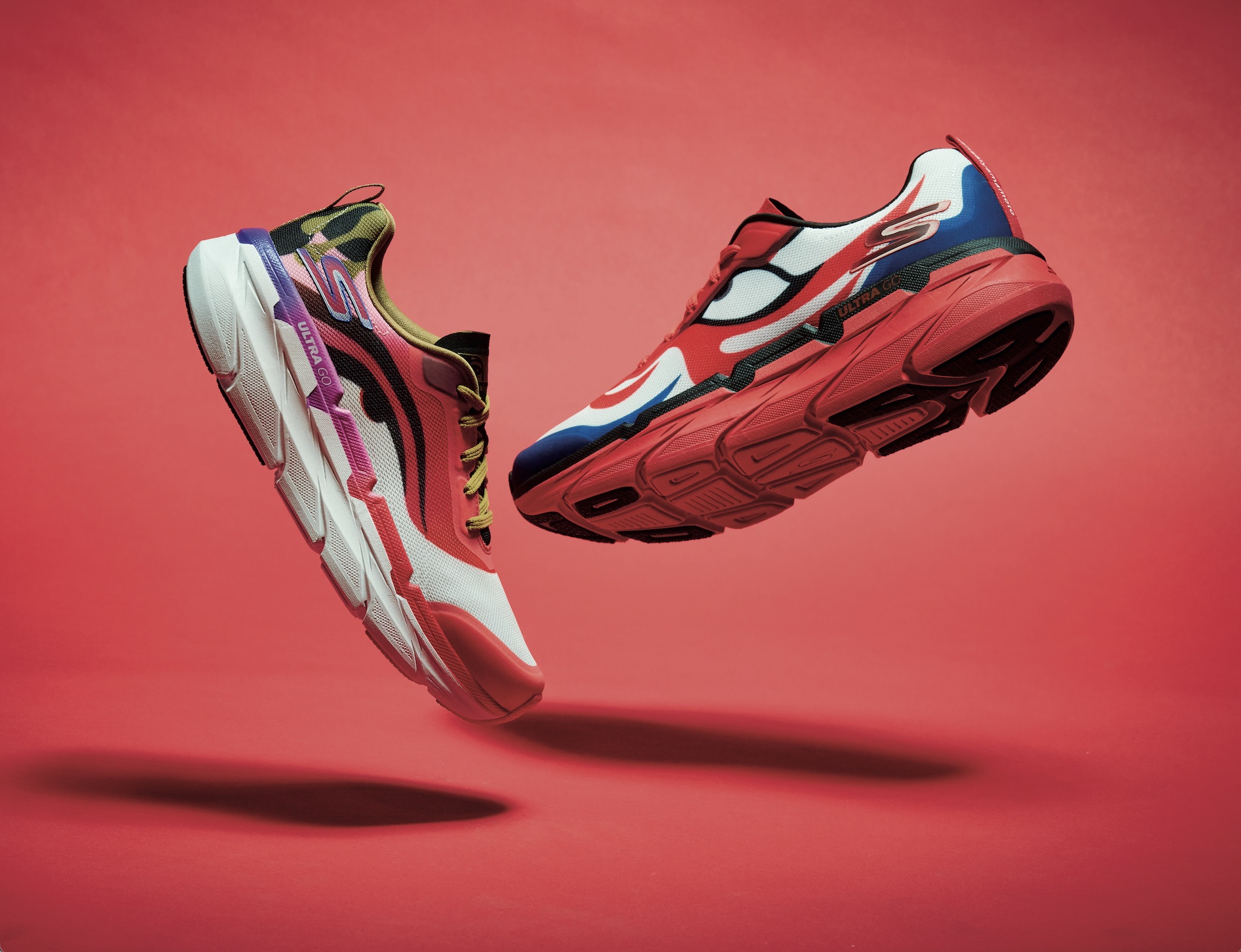山本寛斎×SKECHERSコラボスニーカー。第1弾は「歌舞伎」をイメージ