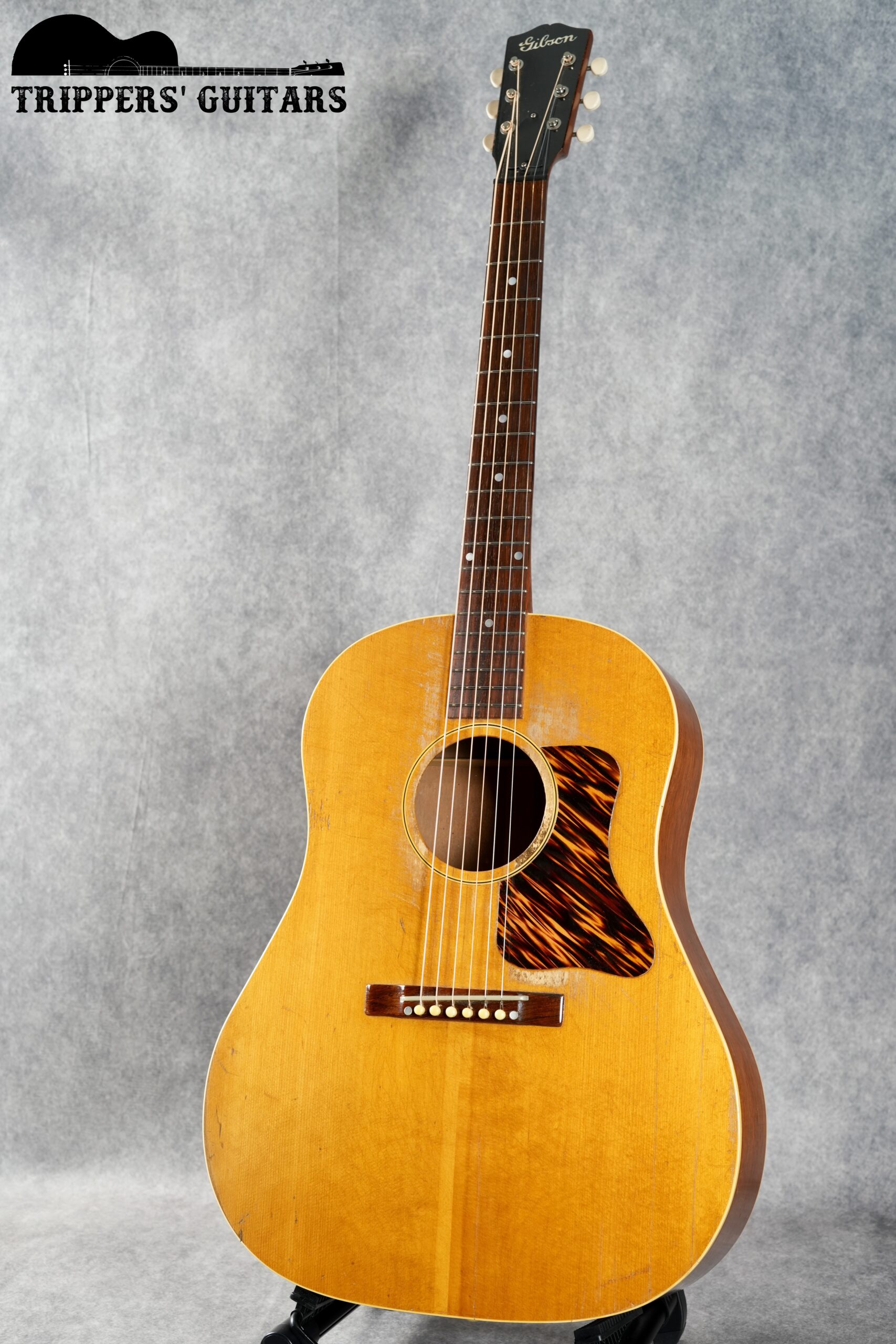 Gibson J-35 (1941) - Trippers' Guitars