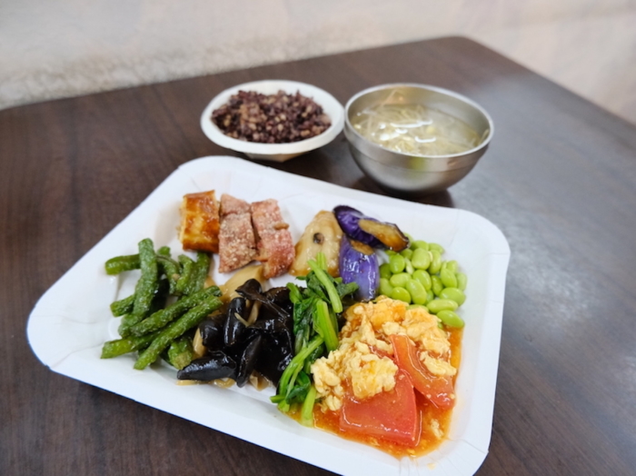 ひとりでもバランスのいいご飯を食べられるお店3選 | TRIPPING!