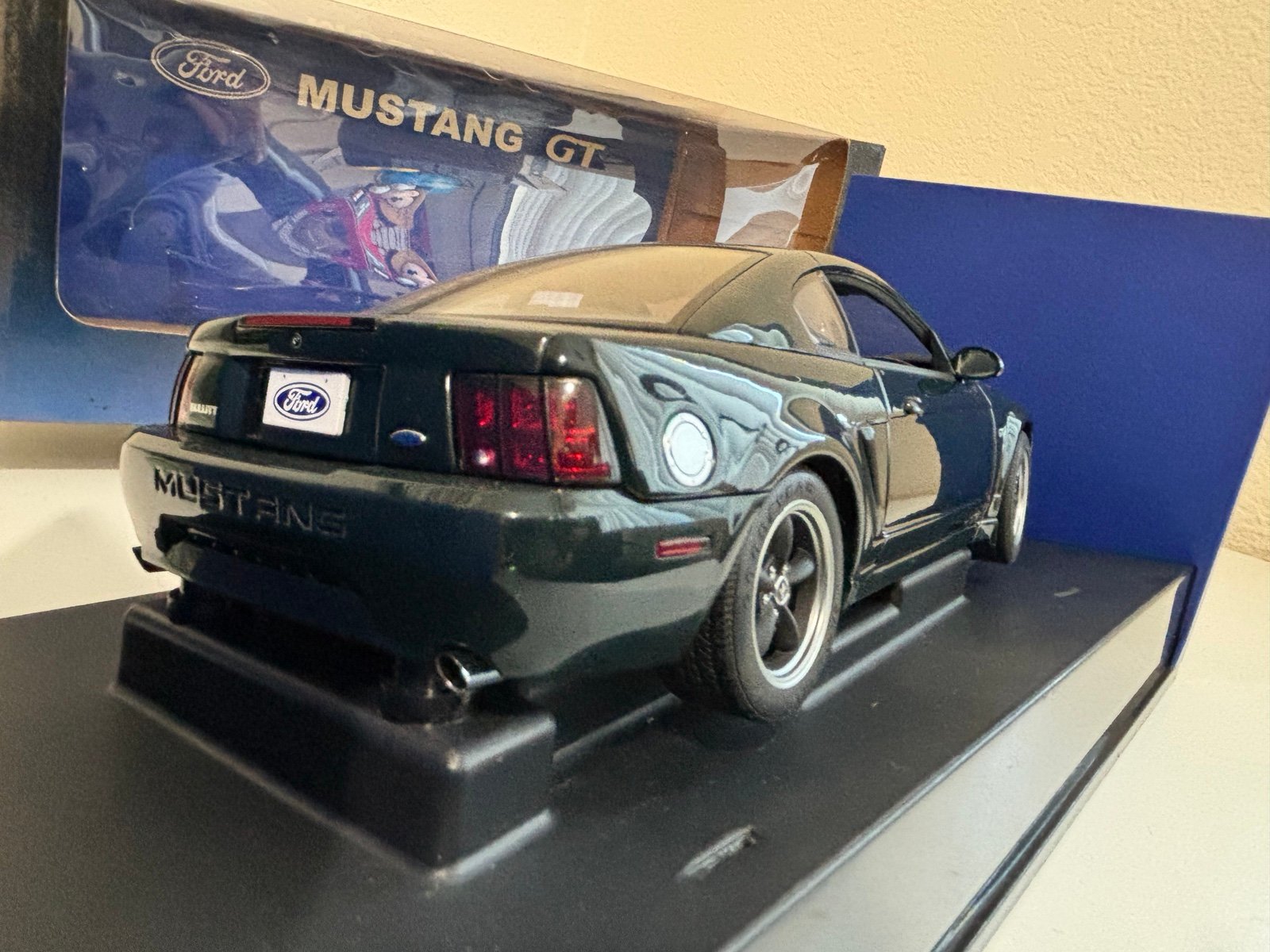2001 Ford Mustang GT Bullitt AUTOart 1:18 | Mercari