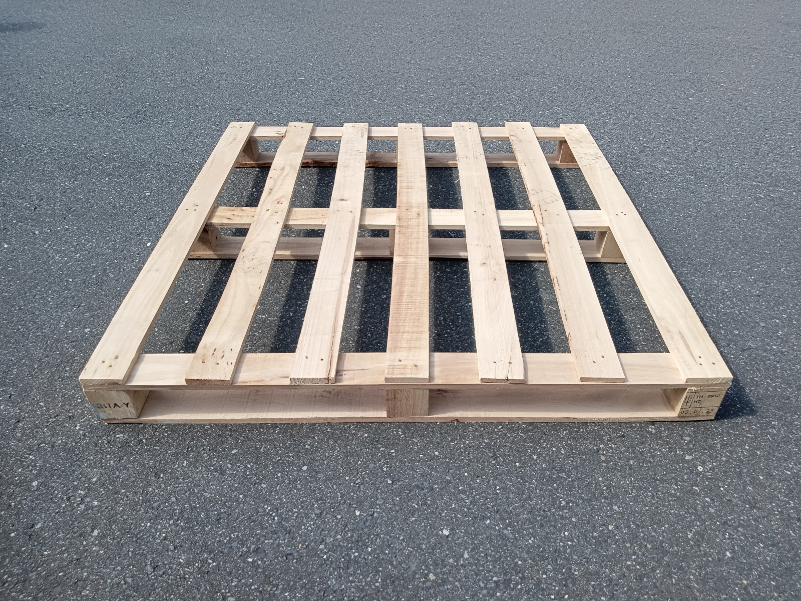中古木製パレット1100×1100 - U-Pallet（ユーパレット）【物流パレット