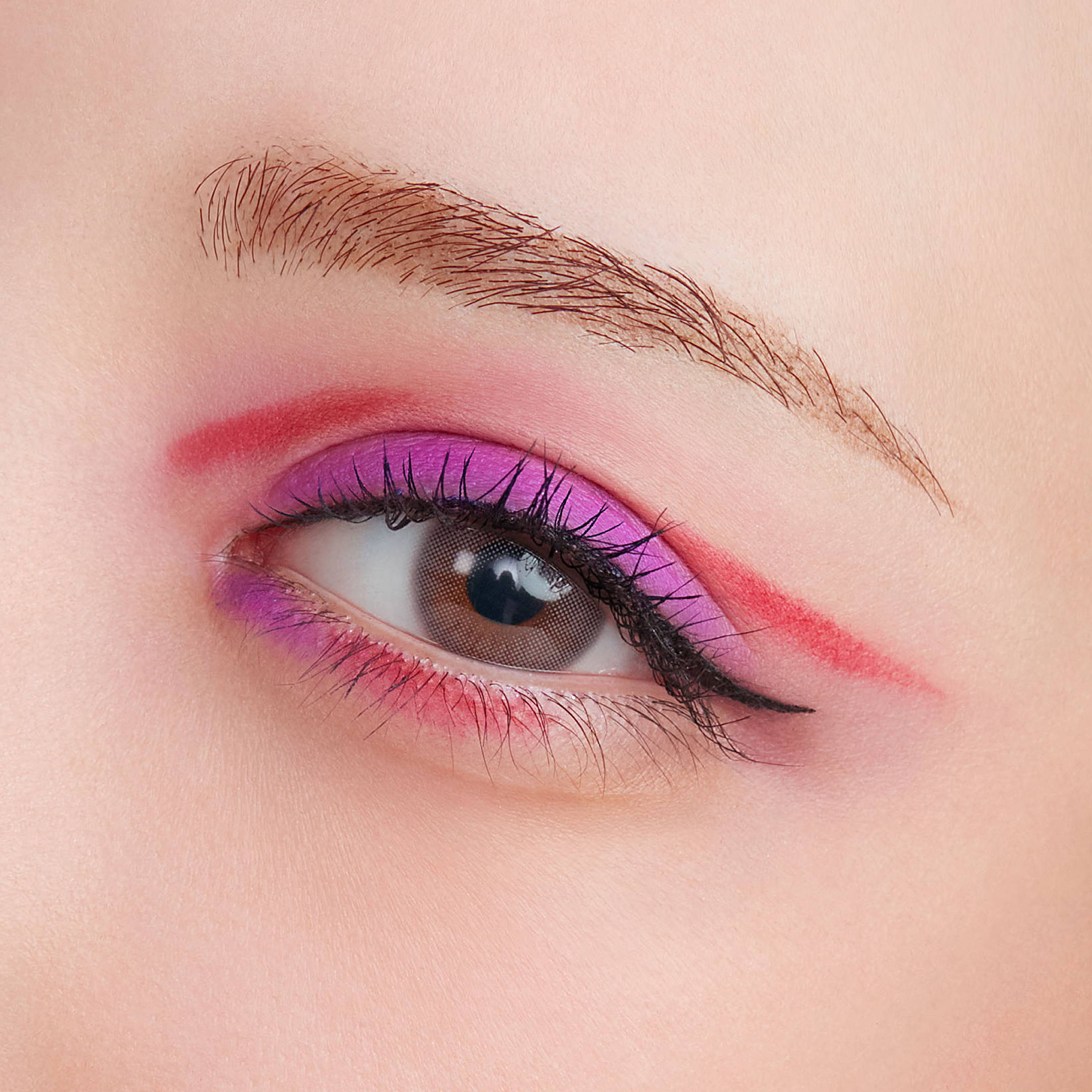 24SU VIVID EYECOLOR