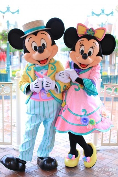 香港ディズニー】パステルカラー衣装のとっても可愛いミッキーたちに
