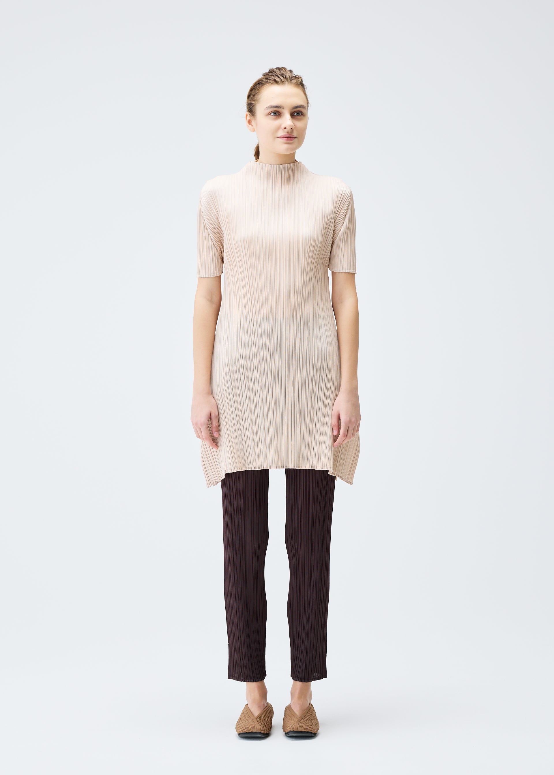 MONTHLY COLORS : JULY – ISSEY MIYAKE ONLINE STORE