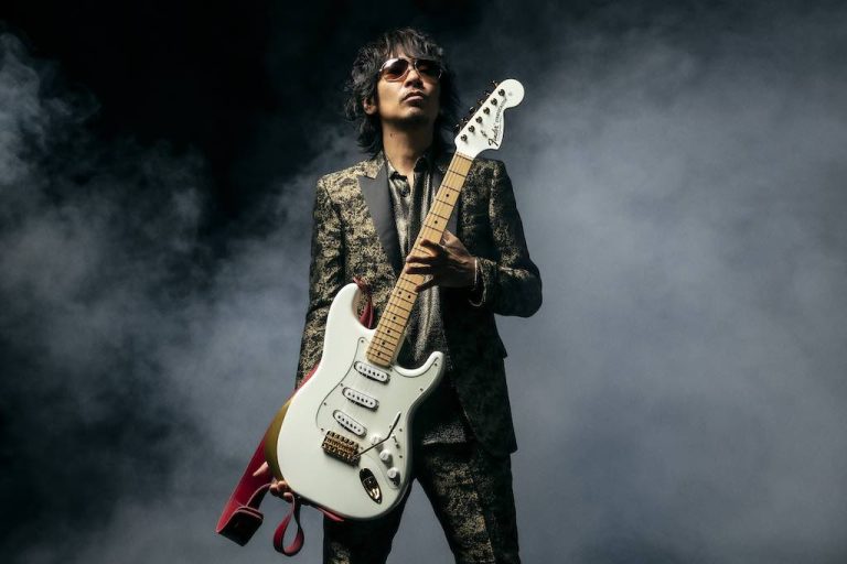 L'Arc～en～Ciel、結成30周年記念「30th限定Champagne」販売受付開始