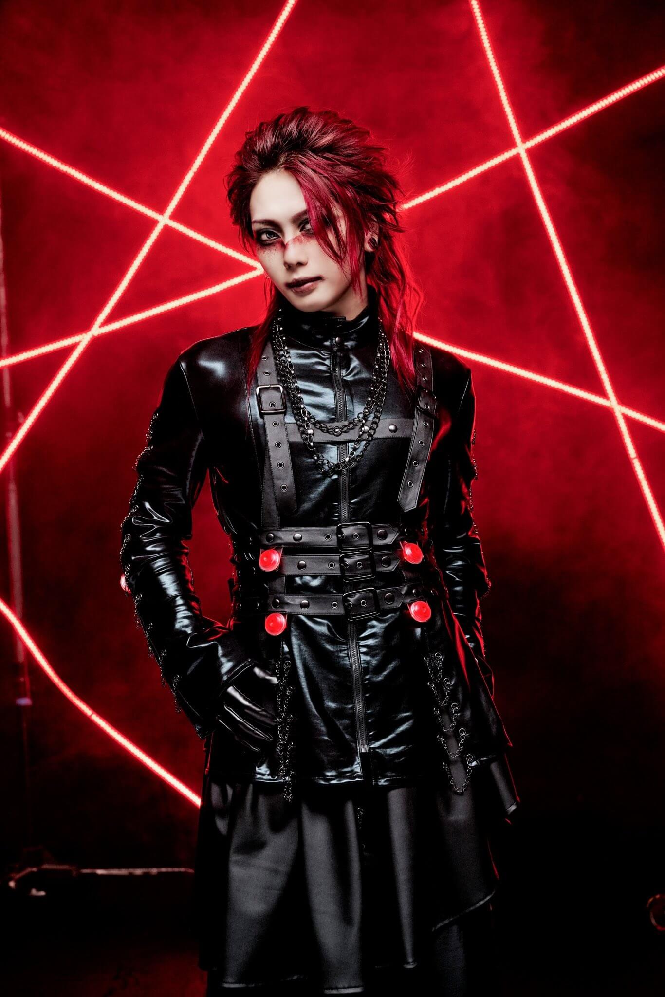 JILUKA V. Ricko solo photo | vkgy (ブイケージ)