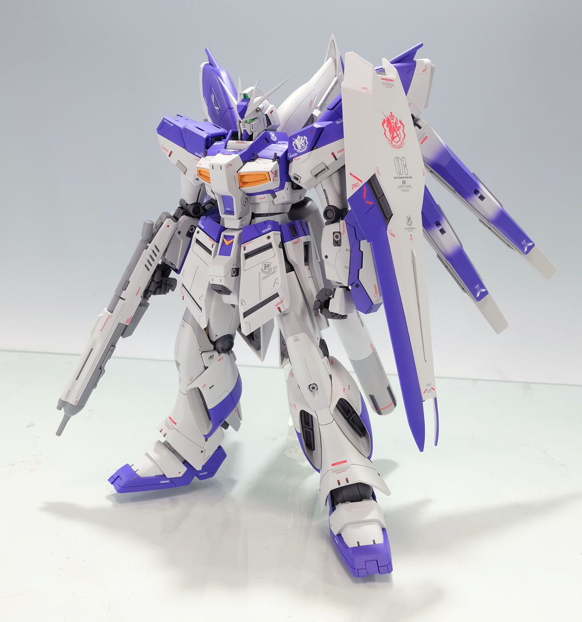 MG 1/100 Hi-νガンダム 