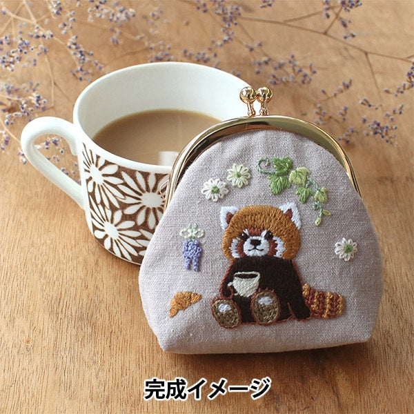 刺しゅうキット 『chicchiさんの動物刺繍キット がま口 レッサーパンダ