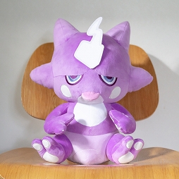 ポケットモンスター」の“エレズン”をモチーフにしたぬいぐるみ型