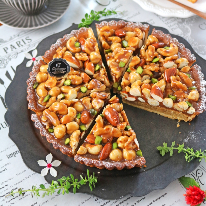 バレンタインに。美味しそうな森のタルトケーキリース 【公式通販】