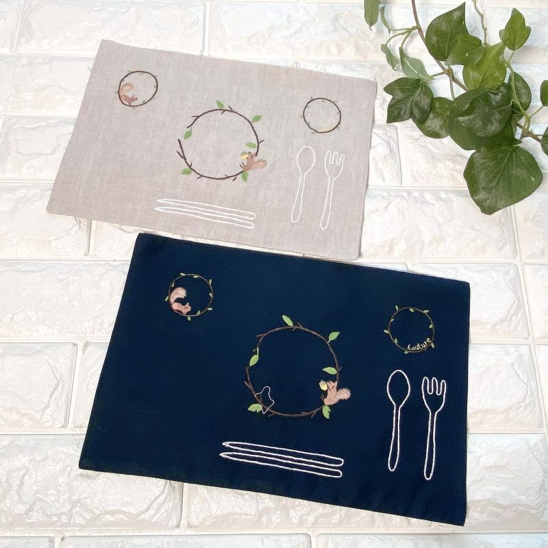 手刺繍ティーマット