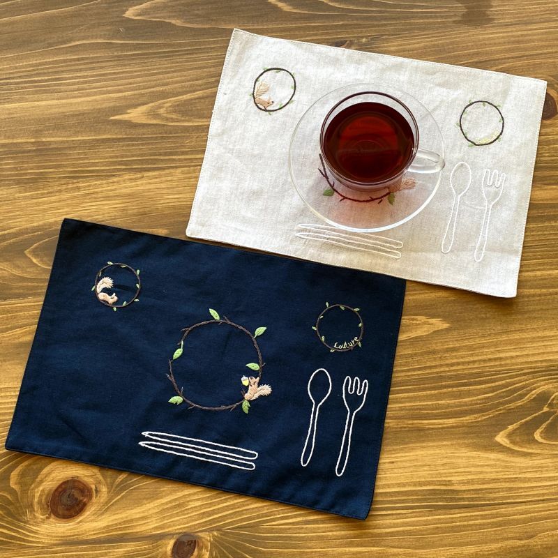 手刺繍ティーマット