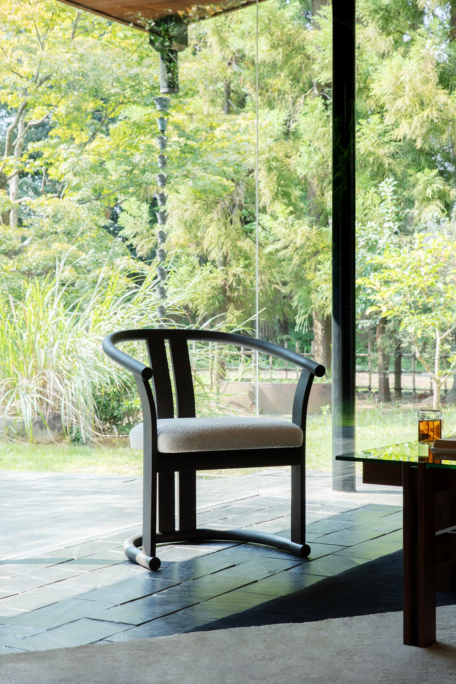 No.80 / BLACK — COMPLEX UNIVERSAL FURNITURE SUPPLY