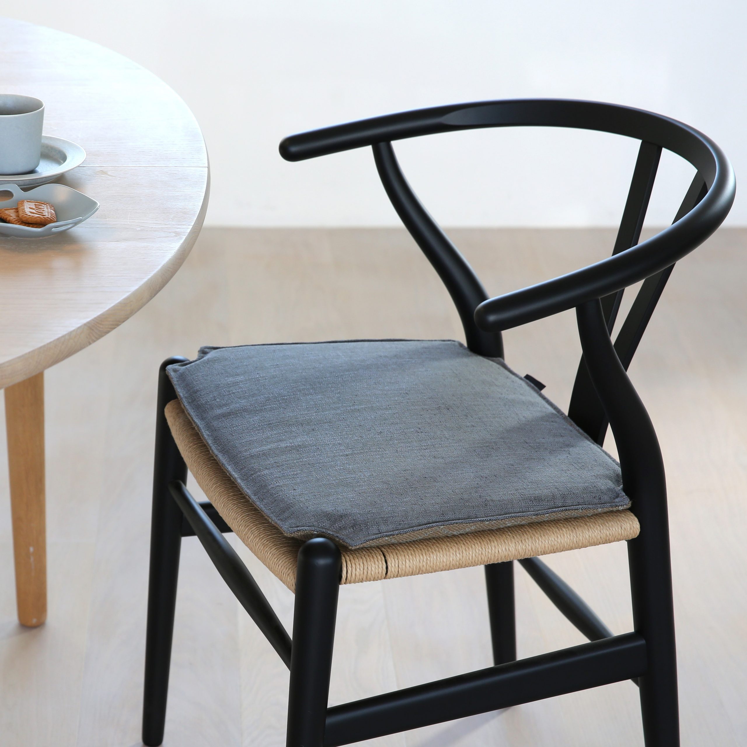 Yチェアシートクッション】Kvadrat×皆川明のタンバリンハリンダルを