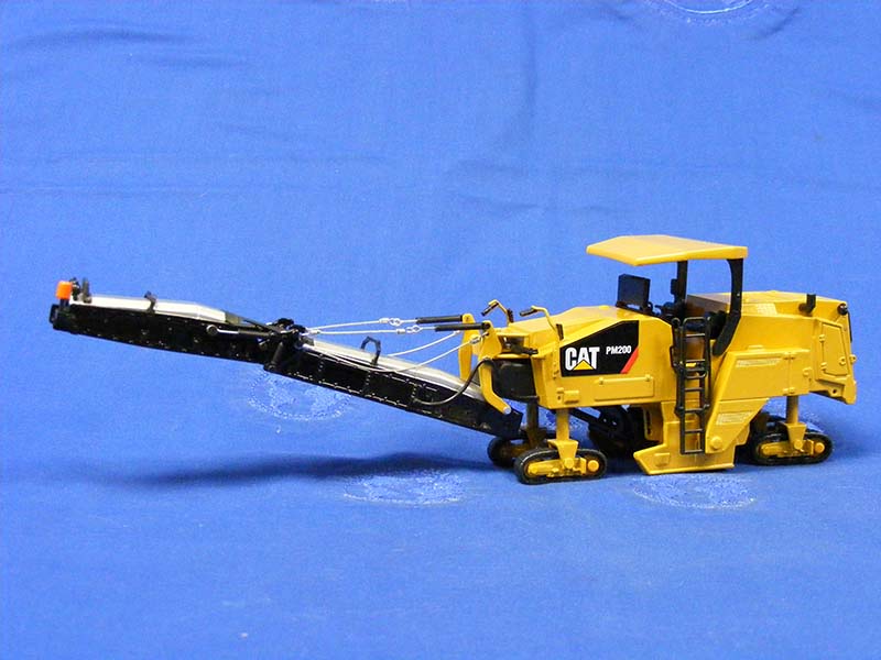 Buffalo Road Imports. Caterpillar PM200 cold planer CONSTRUCTION