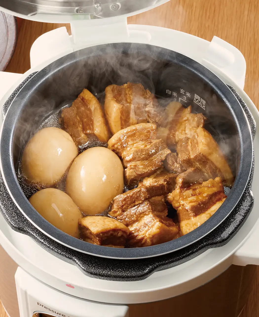 通販生活®電気圧力鍋リブセトラ（レシピブック2種+蒸皿つき）｜【公式