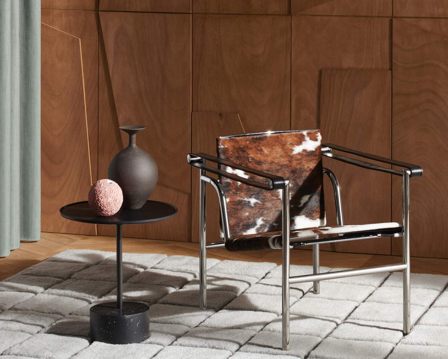 Cassina（カッシーナ）LC1 スリングチェア仔牛毛皮（白黒 13Z235