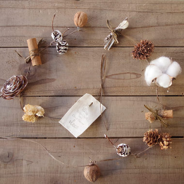 natural_nuts_garland18xmas1.jpg