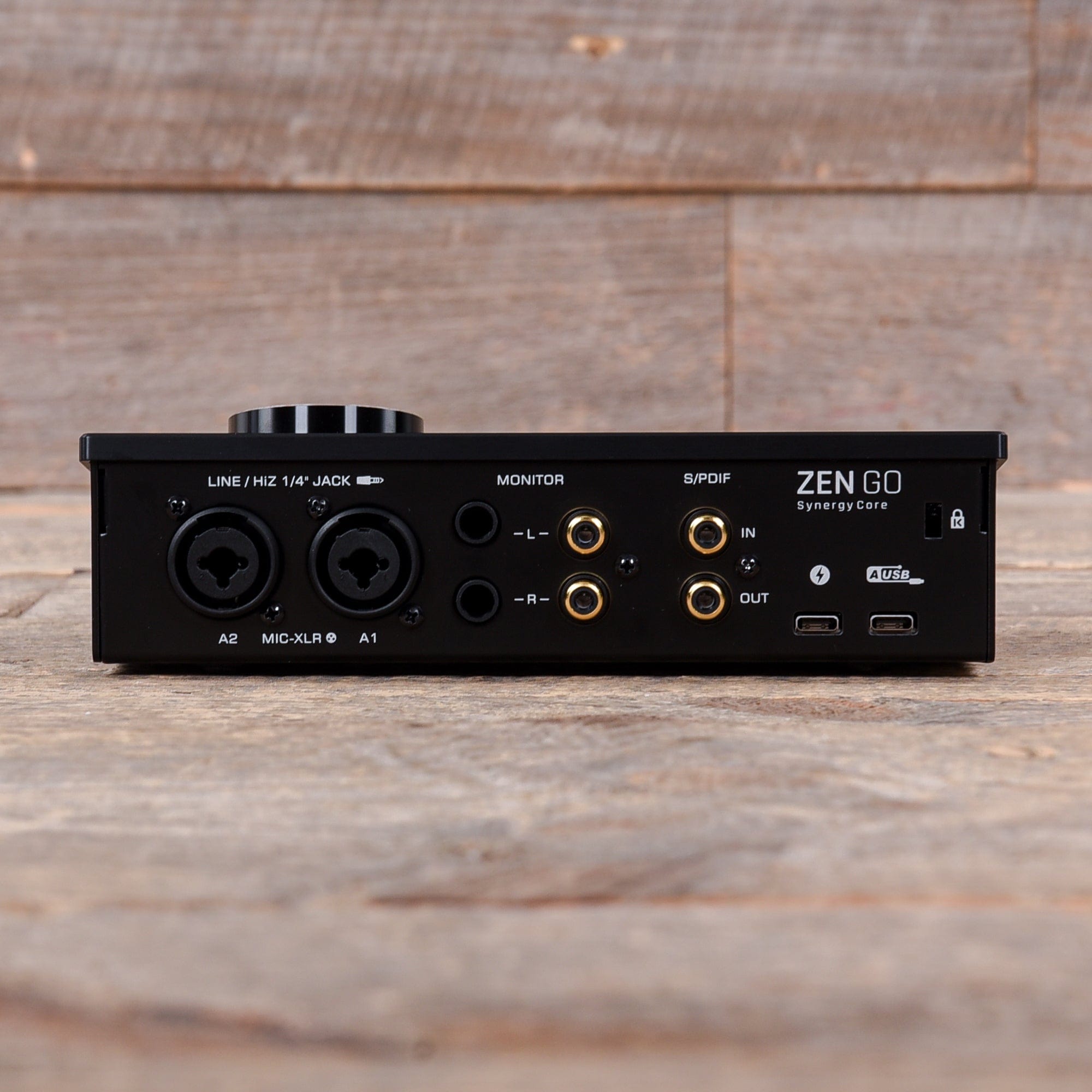 Antelope Audio Zen Go Synergy Core 4x8 Bus-Powered USB-C Audio