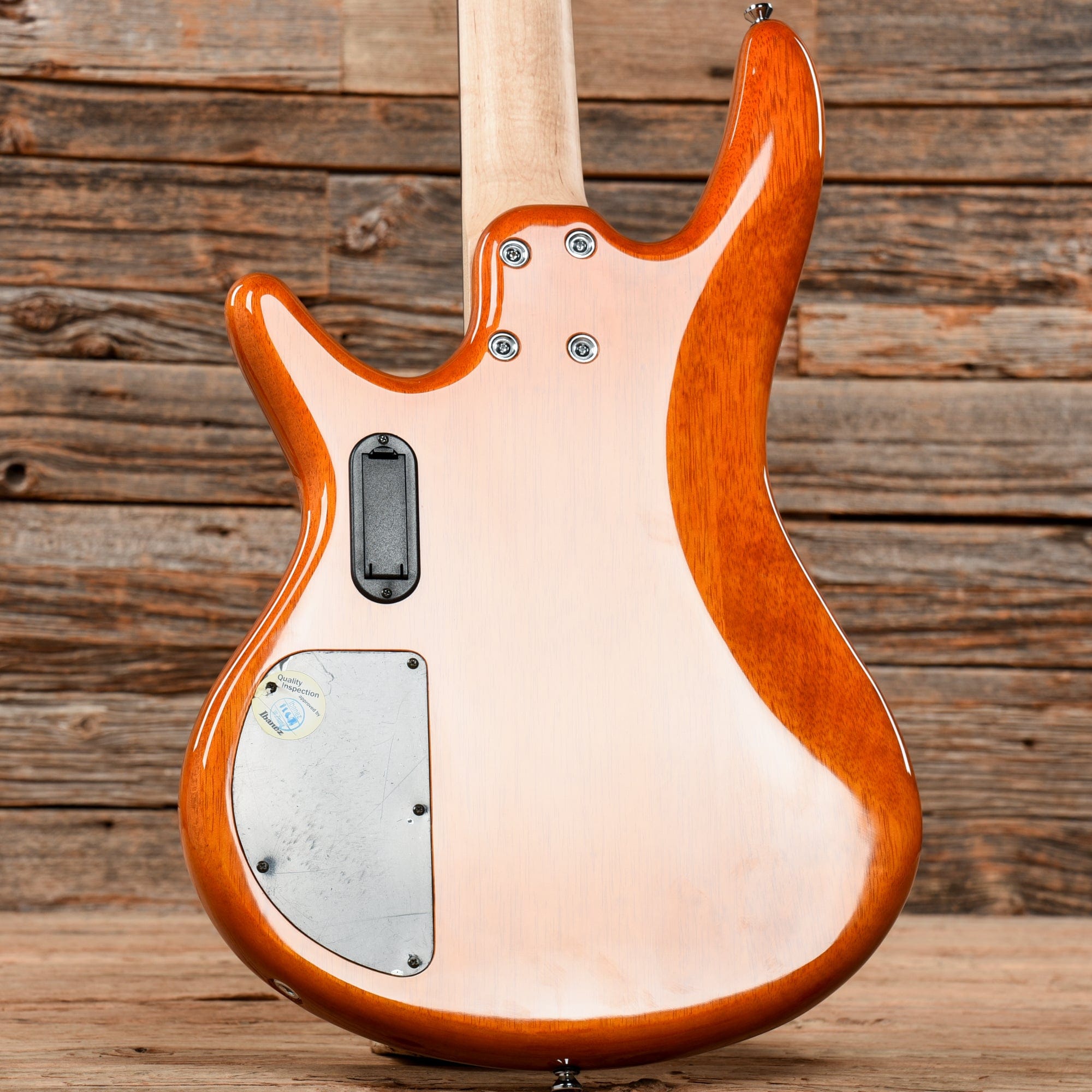 Ibanez Gio Soundgear Bass Cherry Sunburst – Chicago Music Exchange