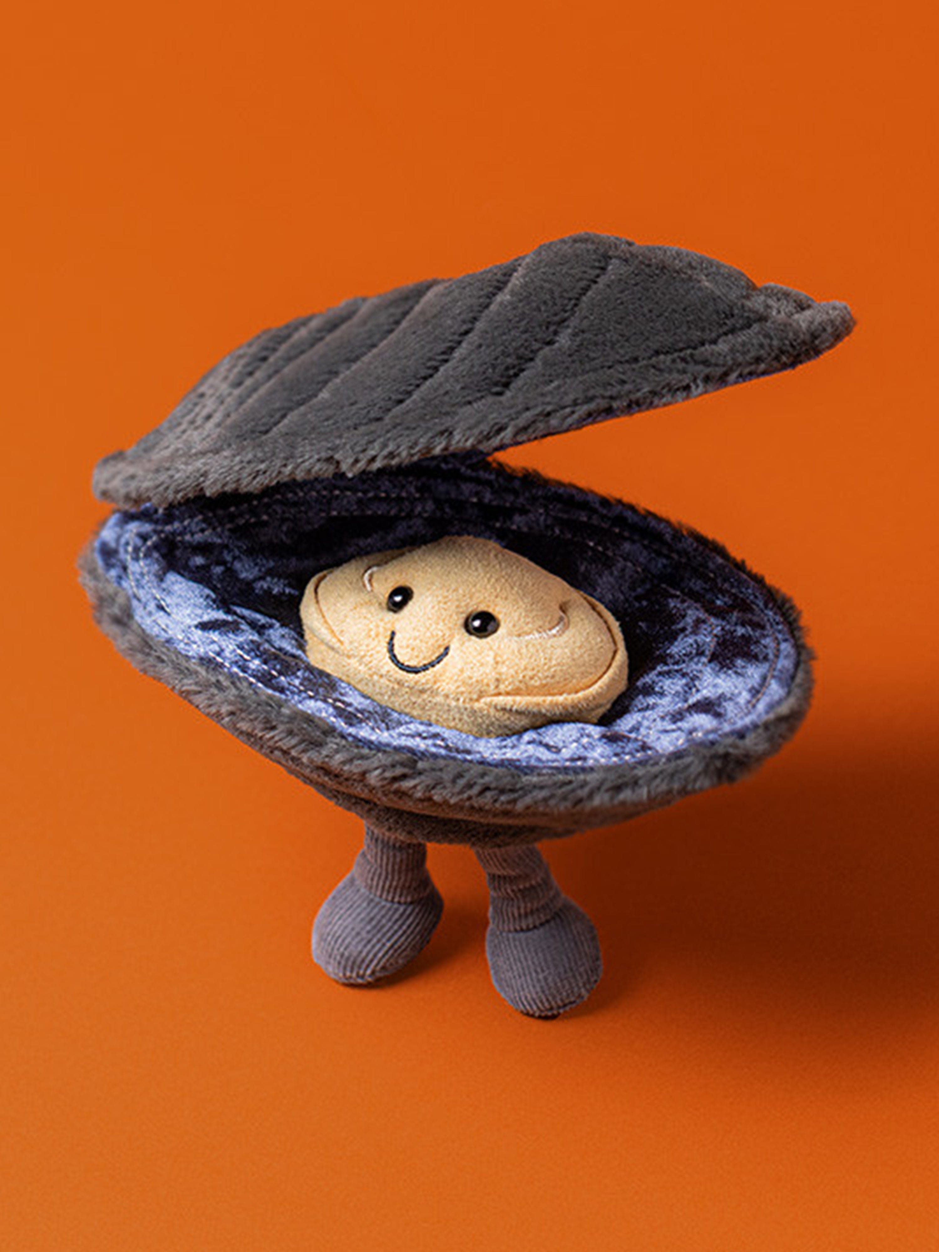 Jellycat Amuseables Michelle Mussel in Grey (17cm) | Childsplay