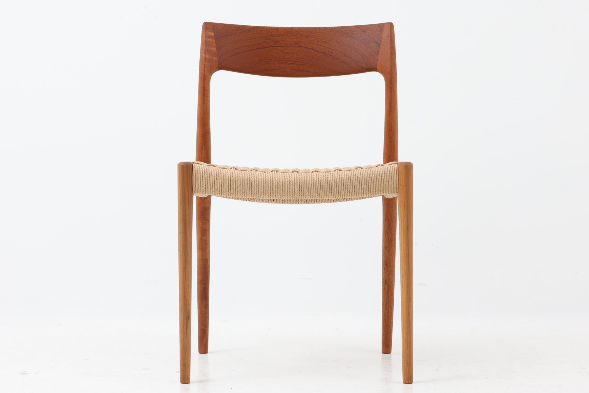 J.L.moller(J.L.モラー) No77チェア チーク材 北欧家具ビンテージ