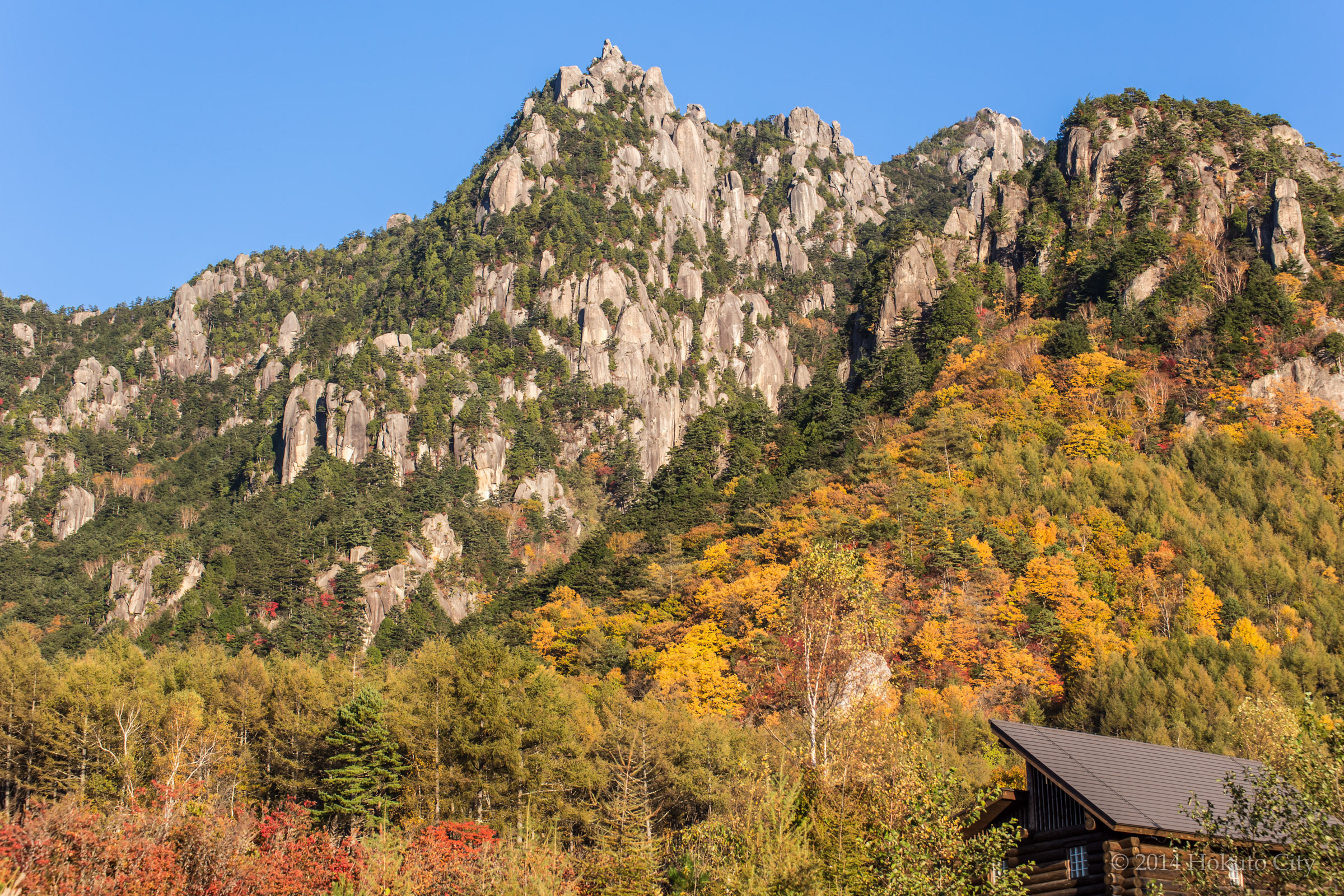 瑞牆山 - 山梨県北杜市公式サイト