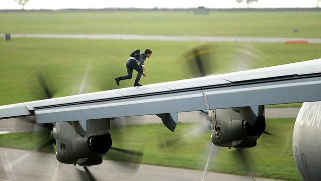 トム・クルーズの飛行機しがみつきアクションも！『ミッション