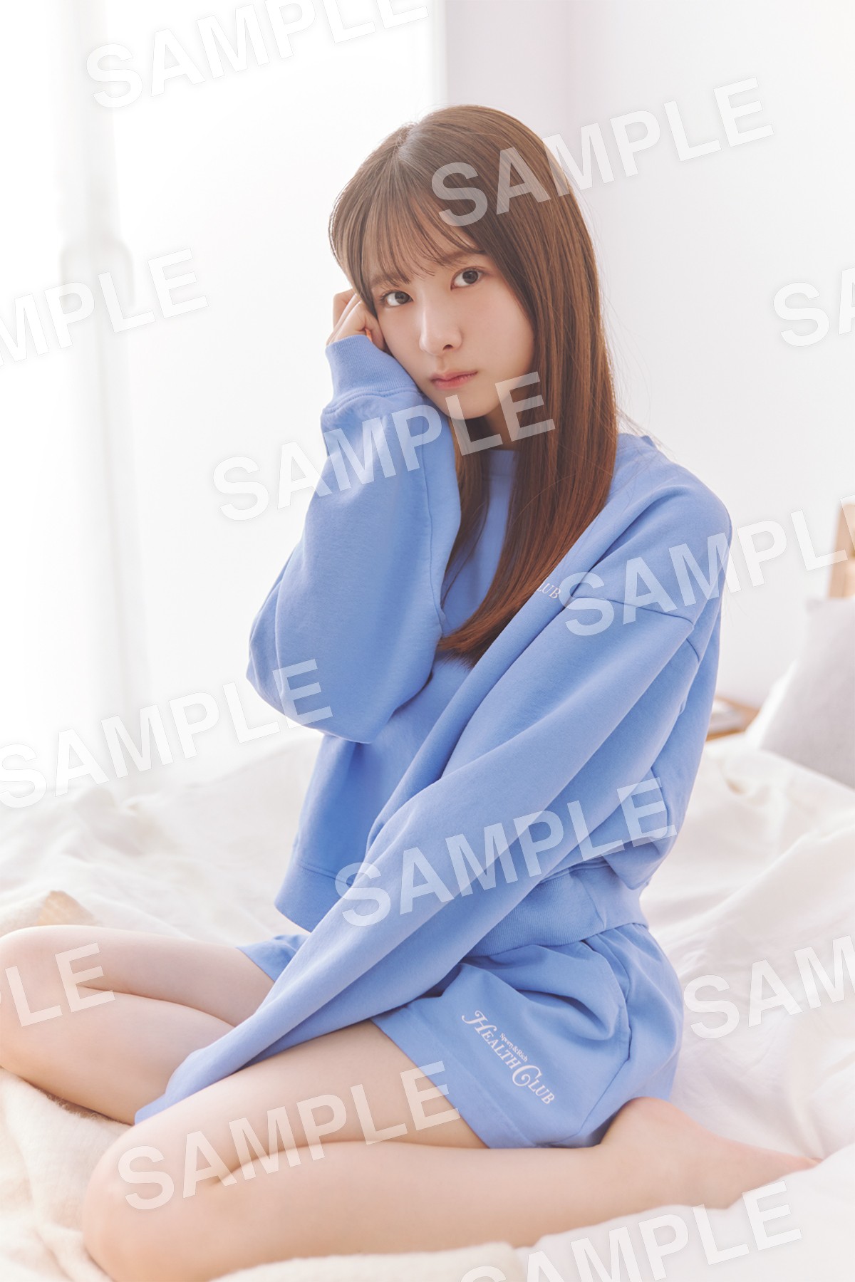 写真）乃木坂46・菅原咲月、甘々ないじけ顔！ 5期生写真集封入特典