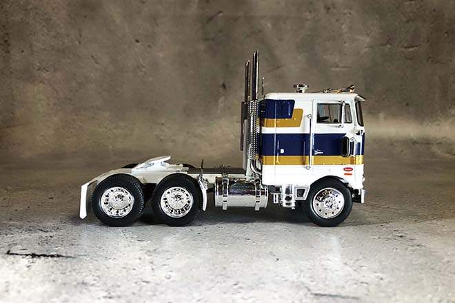 小さいけど巨大な1/43スケールのビッグリグの波がキテる！