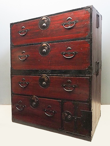 時代 前金具 在銘 万年青 アンティーク 鍵付<br>二重ね<br>時代箪笥<br>（福島・二本松） | アンティーク山本商店