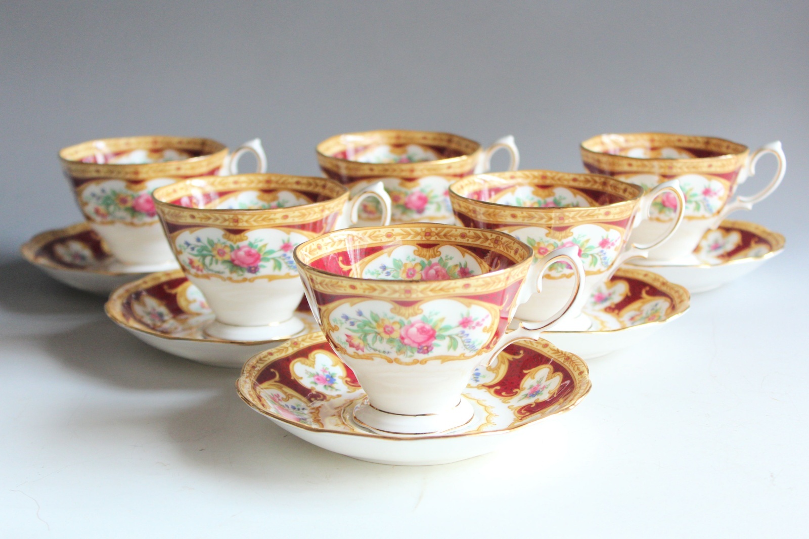 ロイヤルアルバート カップ＆ソーサー6客セット - Antiques Violetta