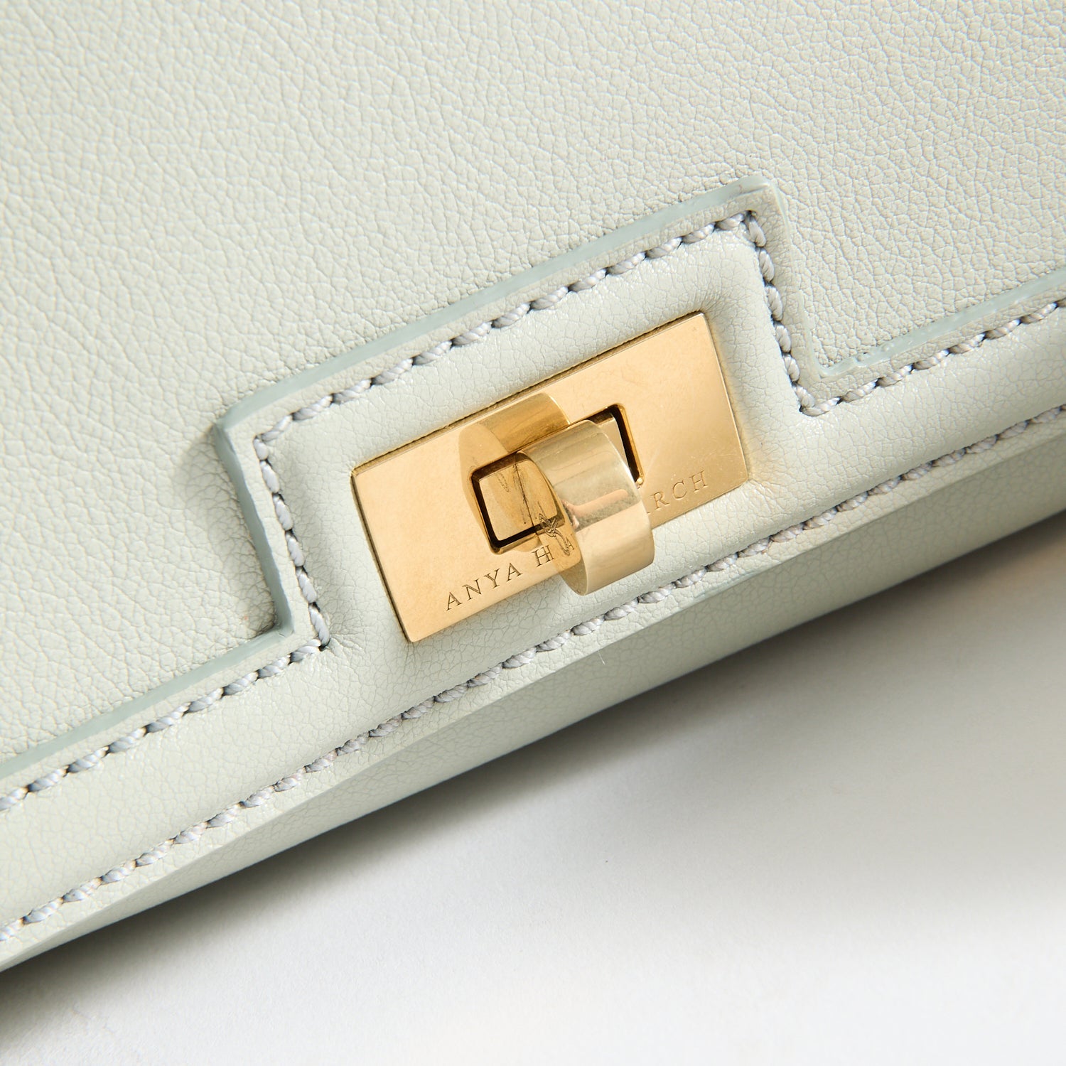 Mortimer：モティマー・フレーム・クロスボディ | Anya Hindmarch JP