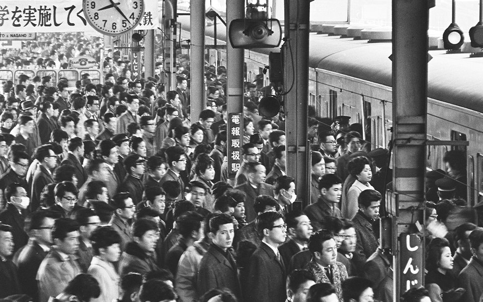 オフピークで何が変わるのか オフピークの歴史 鉄道の混雑とオフピーク