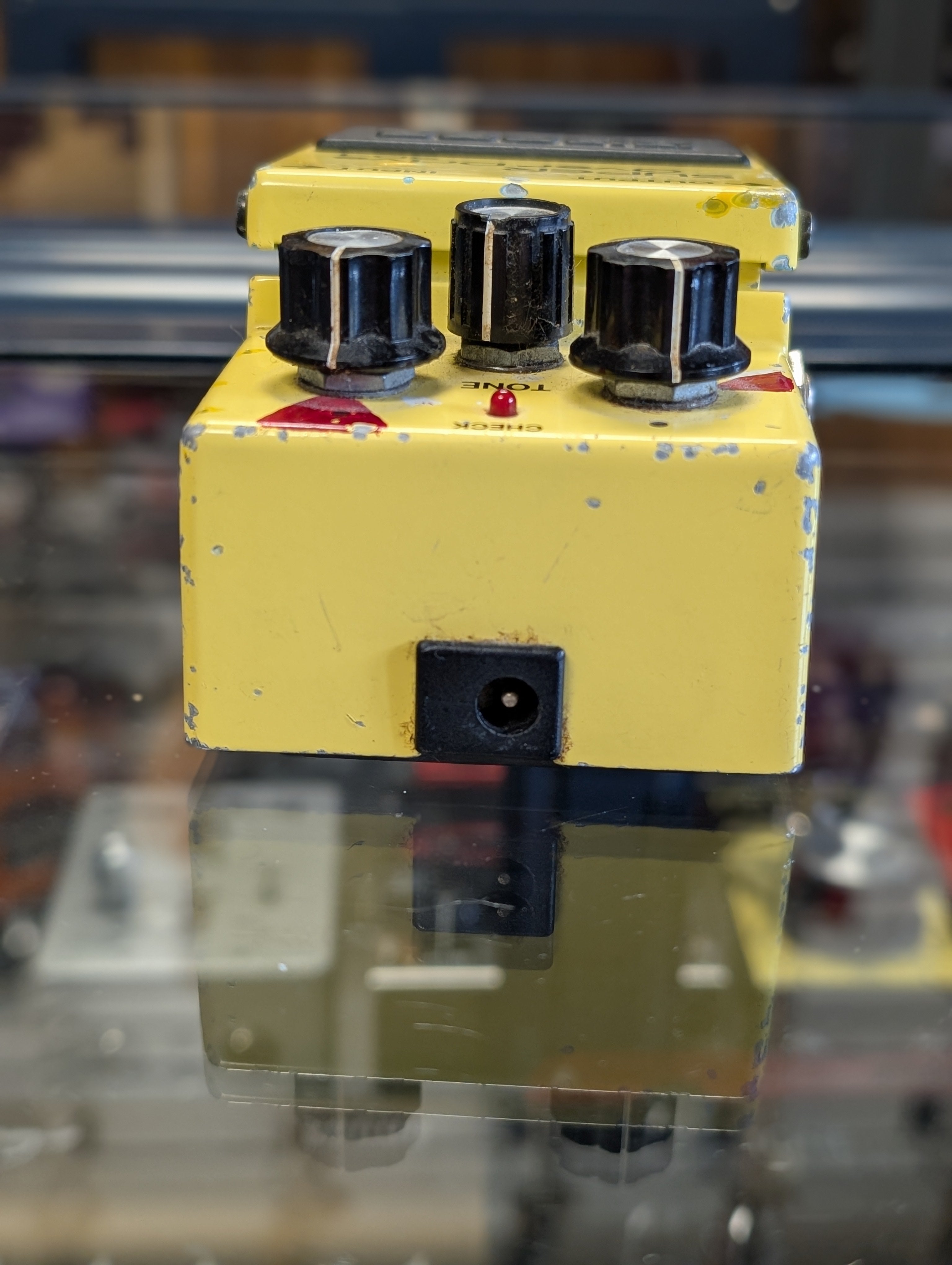 Boss SD-1 Super Overdrive Pedal (1982) – Acoustic Music Shop