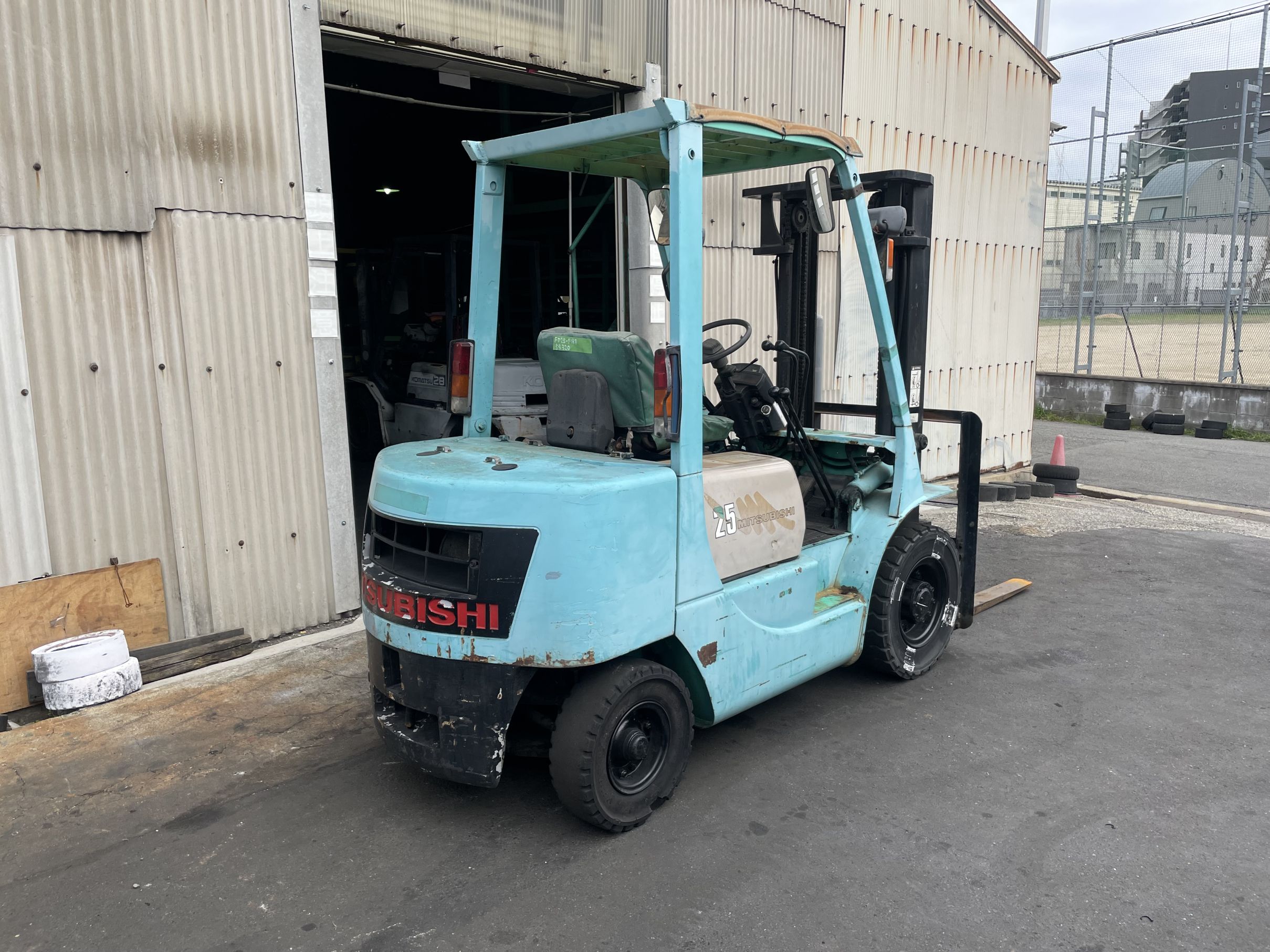 現状格安車輛) 三菱 ディーゼル車 2.5ton 3mマスト FD25-F18B