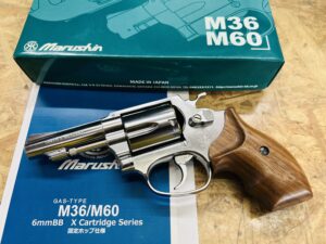 マルシン S&W M60 チーフスペシャル フィンガーチャンネル付木製