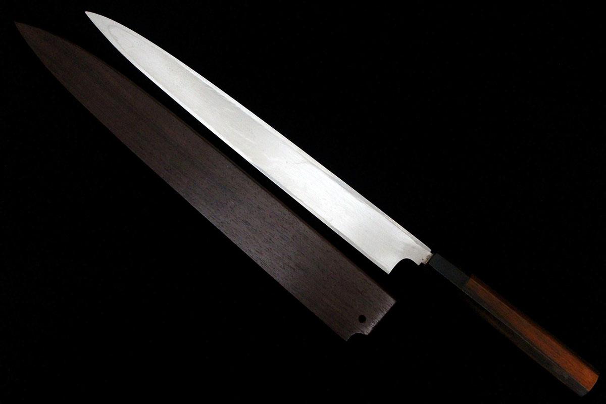 柳刃包丁 尺一 本焼 心鍛 黒鞘・外箱付 λA5149-2L3A | 長寿 | 包丁