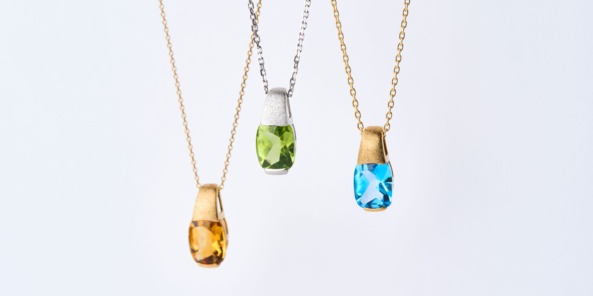 K18ブルートパーズペンダントトップ - アートジュエリー | Art Jewelry