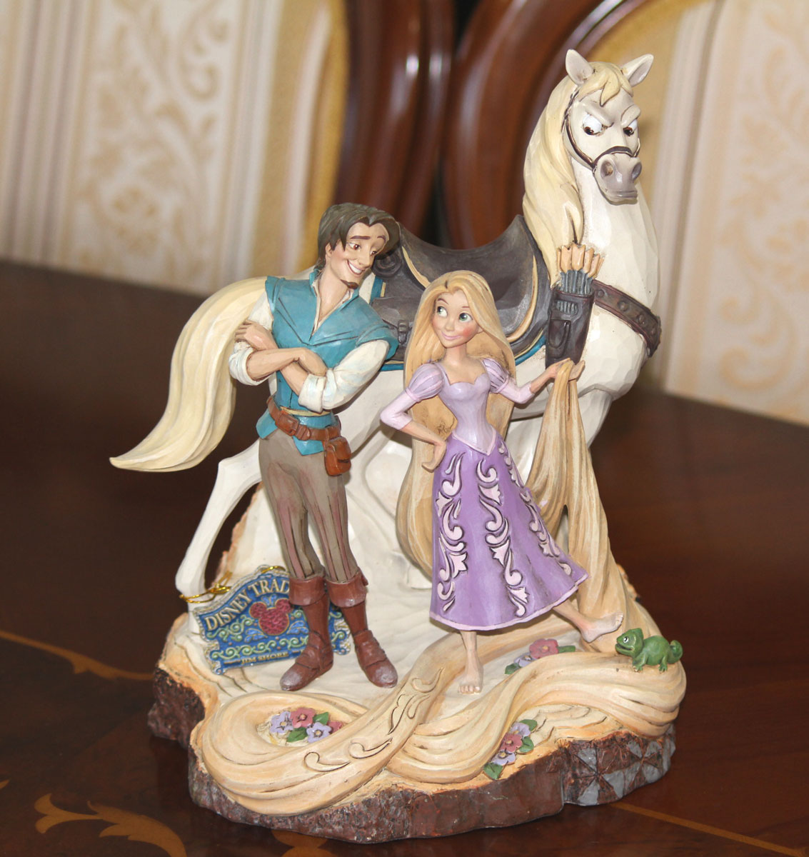 ディズニージムショア☆塔の上のラプンツェルフィギュアです☆