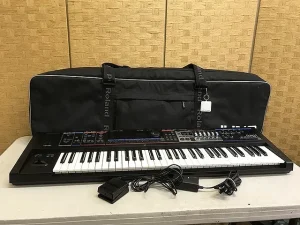 神奈川県 川崎市にて ローランド/Roland JUNO-60 シンセサイザー