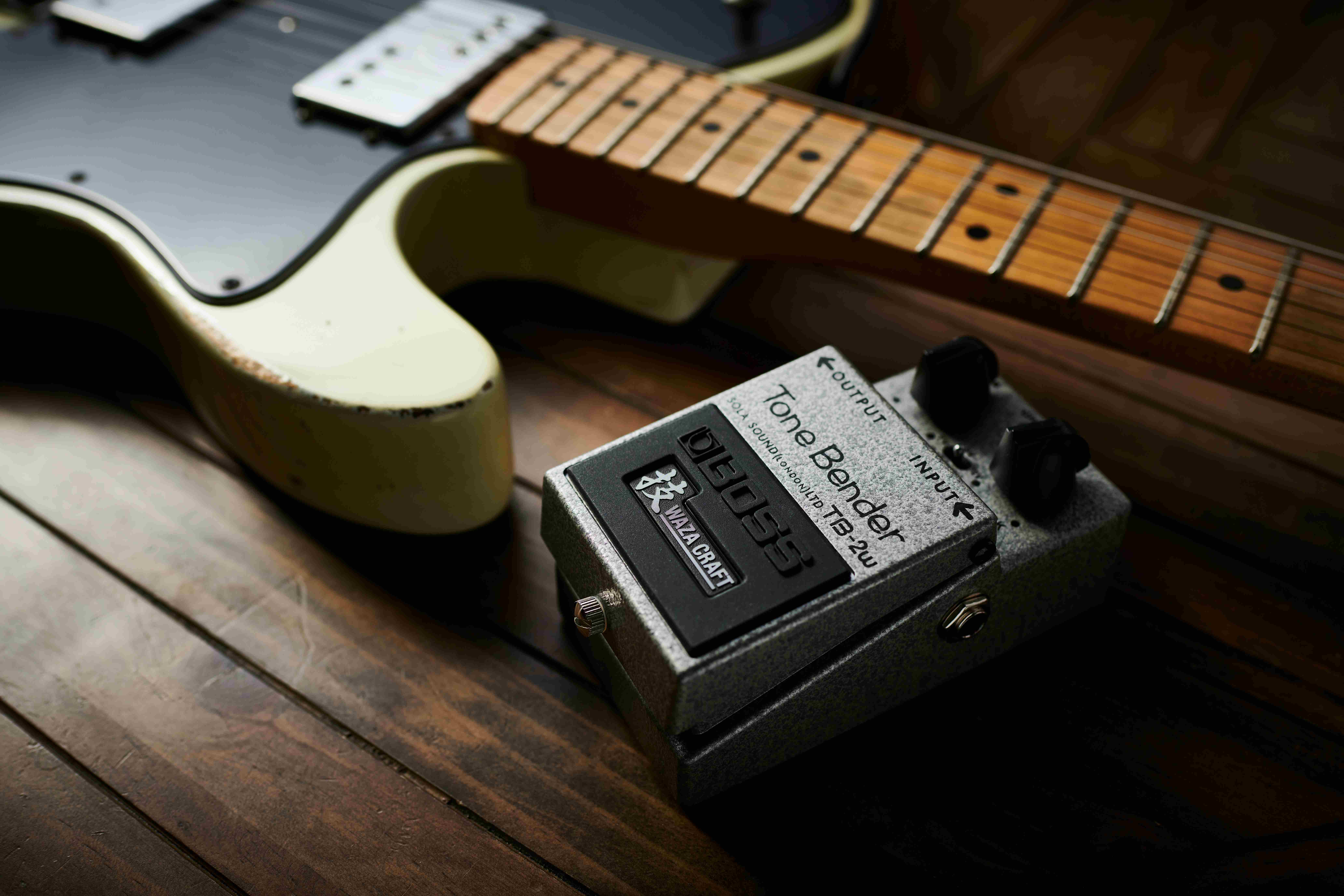 BOSSとSola Soundの共同開発による ギター用エフェクターを数量限定で